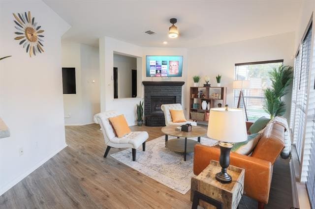 Photo - 994 Regency Dr