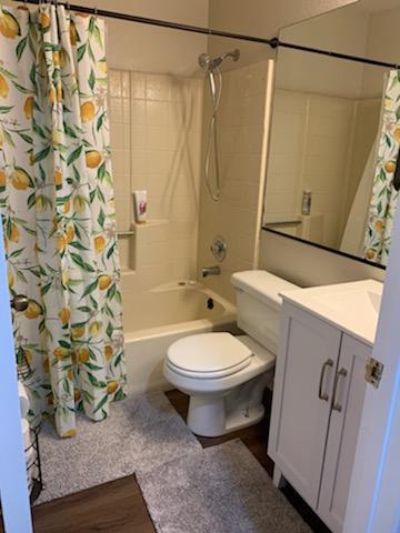 Photo - 2519 Country Club Dr