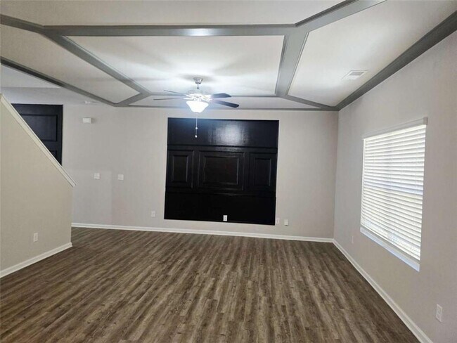 Photo - 213 N Fortune Way