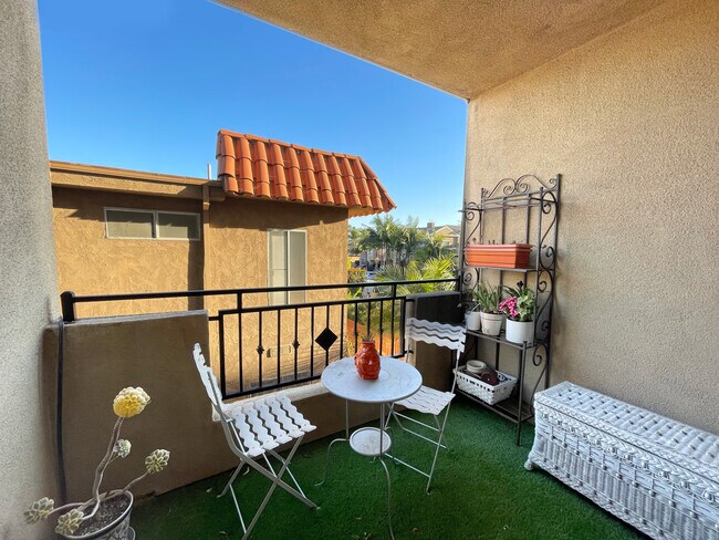 Photo - 3636 Jasmine Ave Unit 202