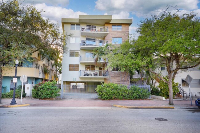 Photo - 220 Washington Ave Condo Unit 3A