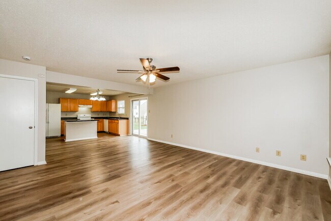 Photo - 5874 N Quincy Dr