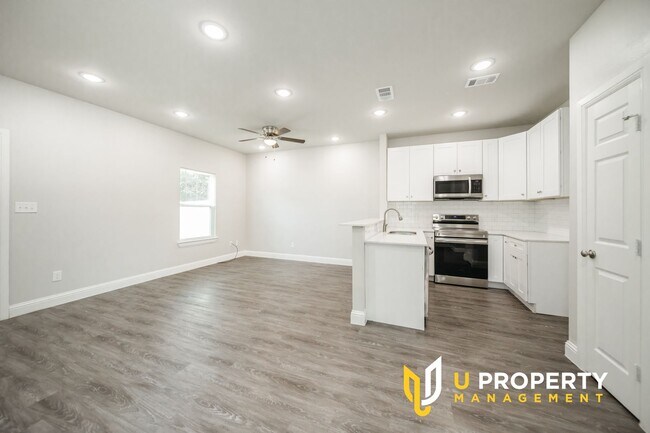 1014 W Ford St Unit 1014 W Ford St.