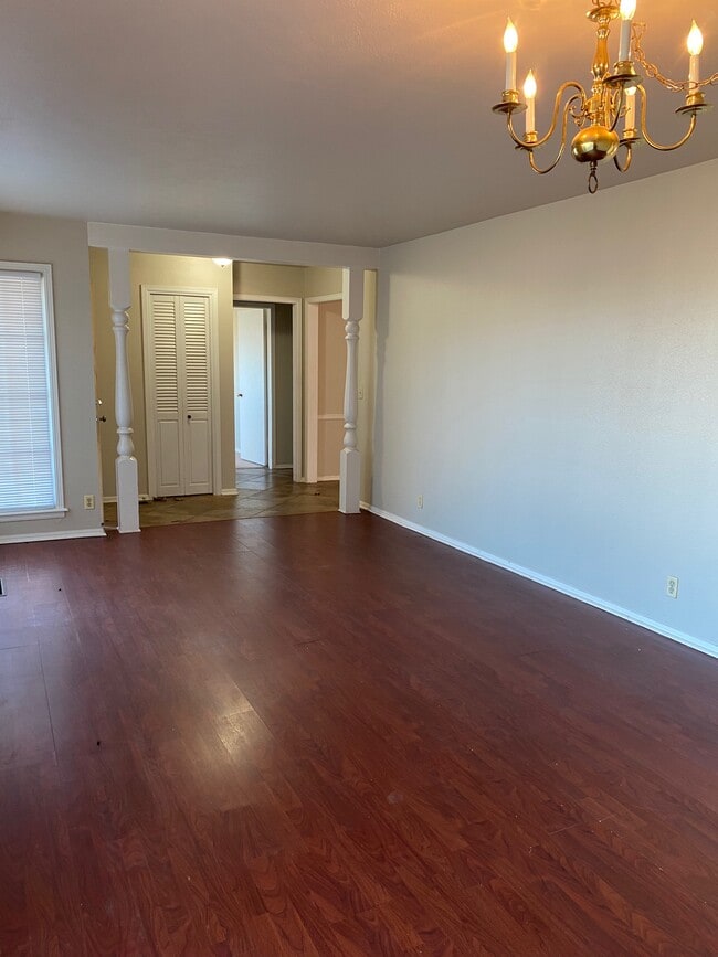 Photo - 11205 N Villa Ave