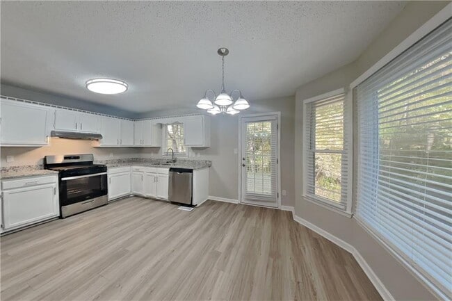 Photo - 116 Shefield Pl
