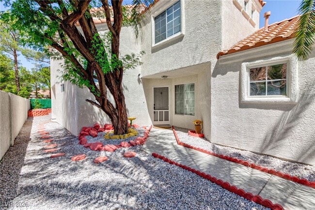 Photo - 1805 Derbyshire Dr