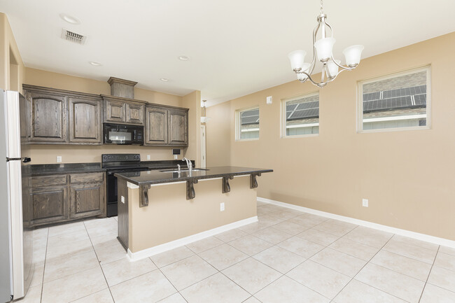 Photo - 1331 E Candor Dr