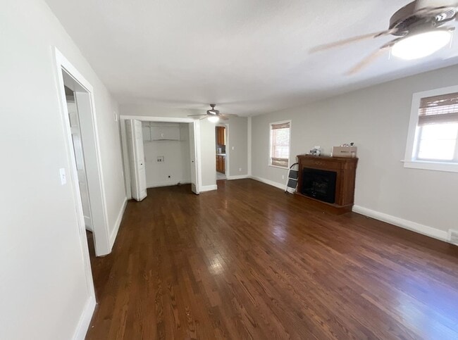 Photo - COLLEGE PRE-LEASING