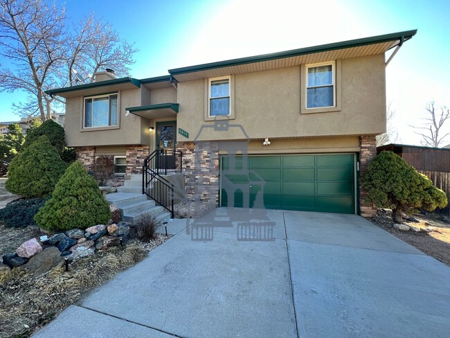 Beautiful Villa Loma Bi-Level - Beautiful Villa Loma Bi-Level House