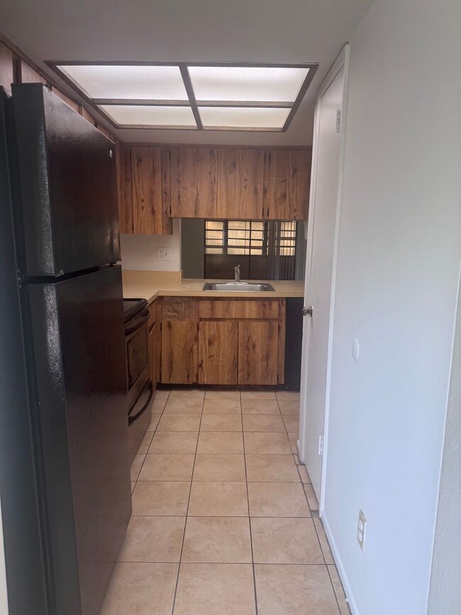 Photo - Updated 2/2 River Oaks Condo