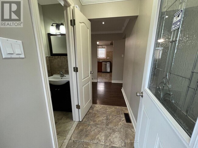 Photo - 131 Alicewood Ct