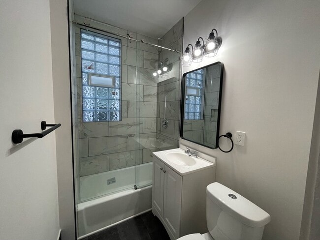 Photo - 2521 N Murray Ave Unit 2521 N Murray Ave