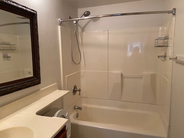 Photo - 3915 Nobel Dr Apartamentos Unidad 9