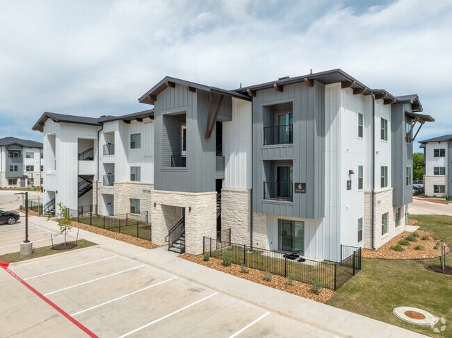 Building Photo - Cascades at Onion Creek Rental