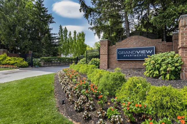 Grandview Apartments - Community Entrance