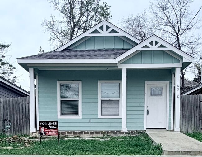 Building Photo - 16918 W Hammon