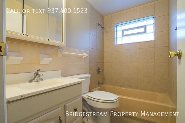 Photo - Ranch style 2 bedroom, 1 bath unit in Hube...