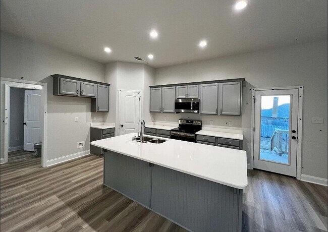 Photo - 10699 Orkney Way