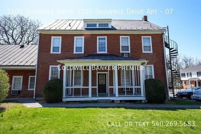 Building Photo - 3105 Shawnee Dr Unit 07