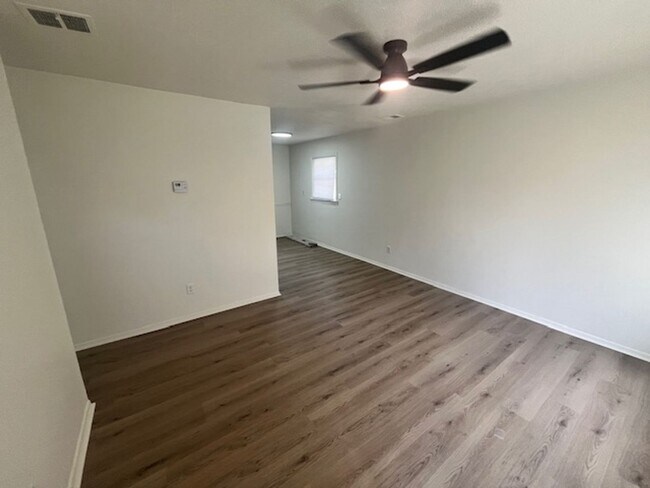 Photo - 4BR/1Ba house-Ready to make your new home!