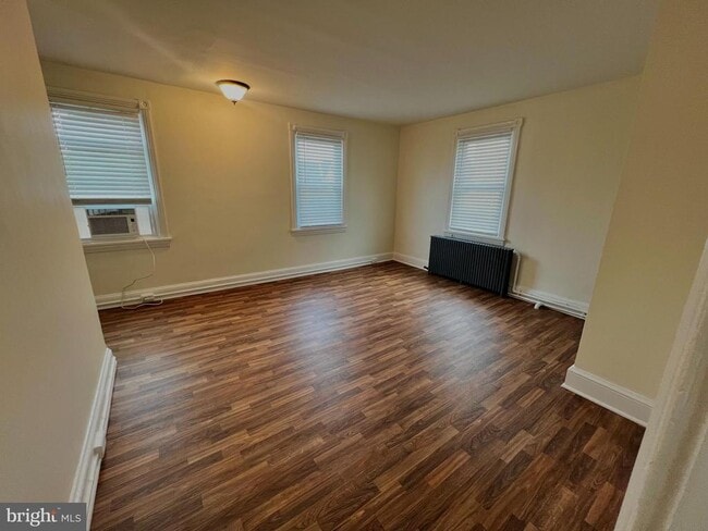 Photo - 109 E Main St Unidad 2