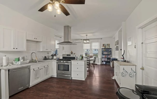 Photo - 114 Cadwalader Ave Unit 1