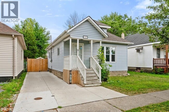 Photo - 1122 St Luke Rd
