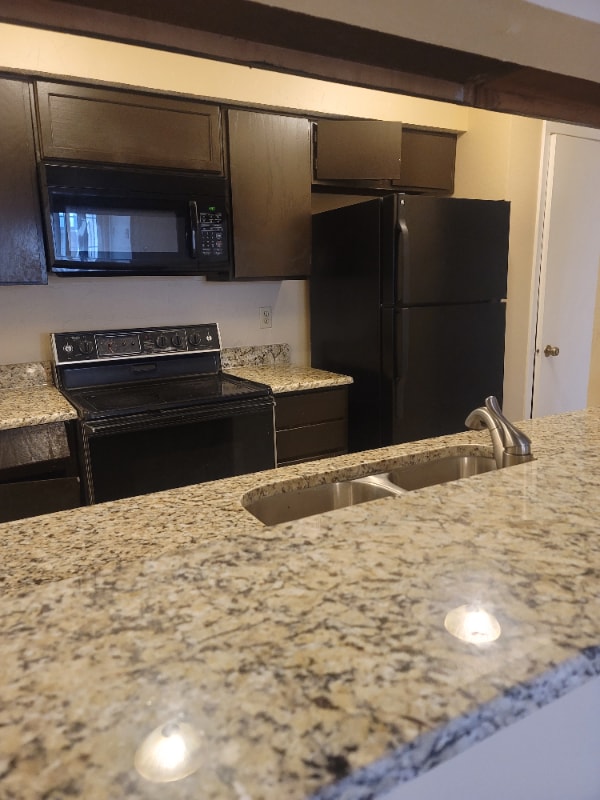 Building Photo - 12484 Abrams Rd Unit 1702