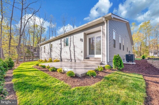 Building Photo - 400 Constitution Blvd Rental