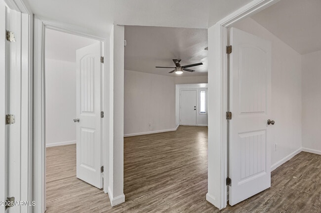 Photo - 1744 W Glendale Ave Unit 15