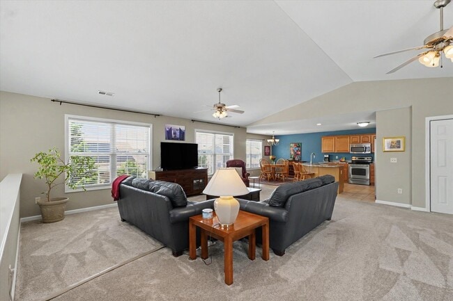 Photo - 106 Essex Ln Unit 3
