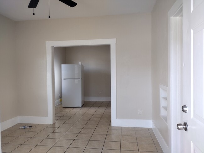 Photo - 2412 44th St