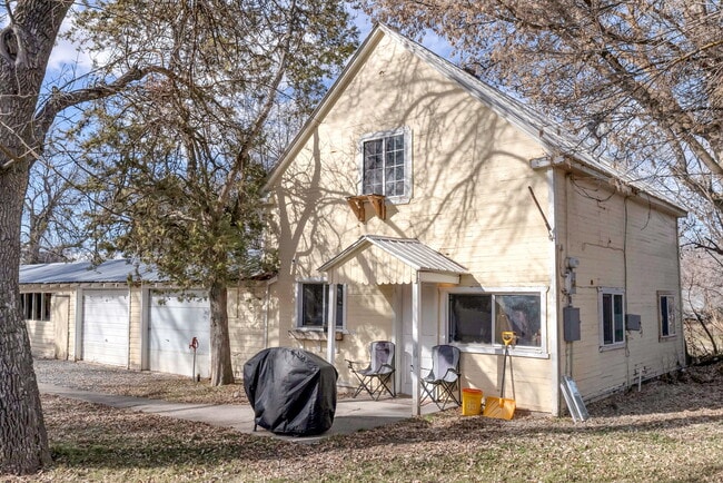 Building Photo - 654 1/2 N 100 E