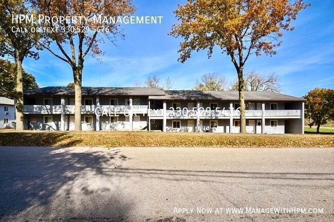 Building Photo - 82 1st St SE Unit 11