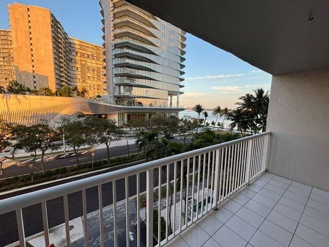 Photo - 150 SE 25th Rd Unit 4E