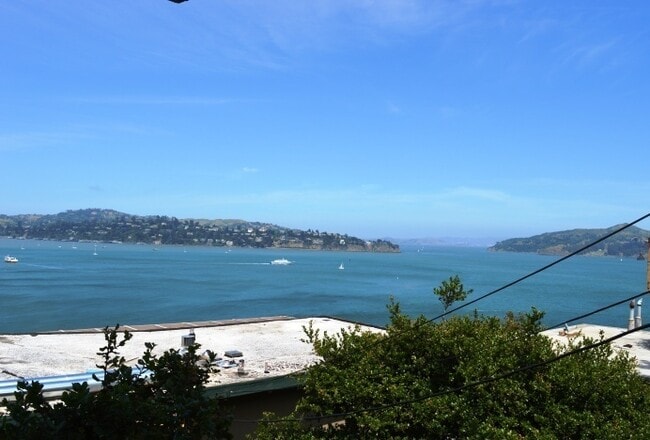 Sausalito Charmer with Amazing Views! - Sausalito Charmer with Amazing Views! Apartment Unit Edw44B
