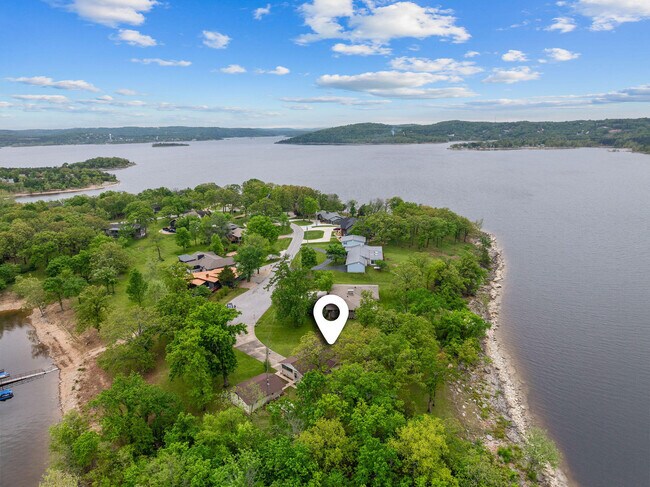 471 Parkside Dr