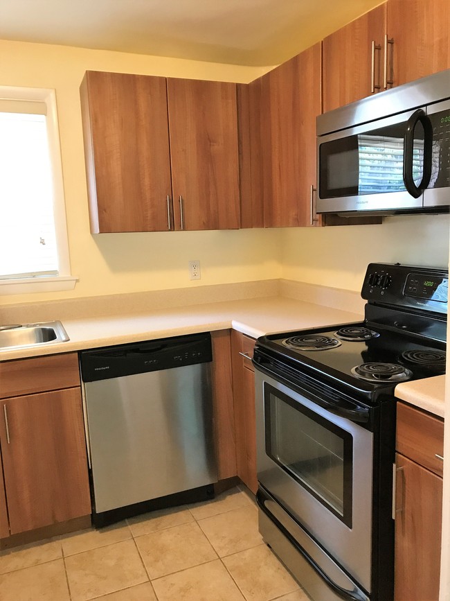 Photo - Oak Gardens Apartments