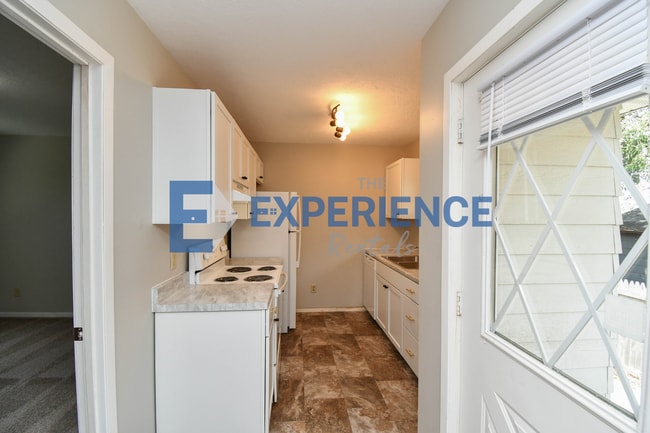 1115 N Duluth Ave Unit 1