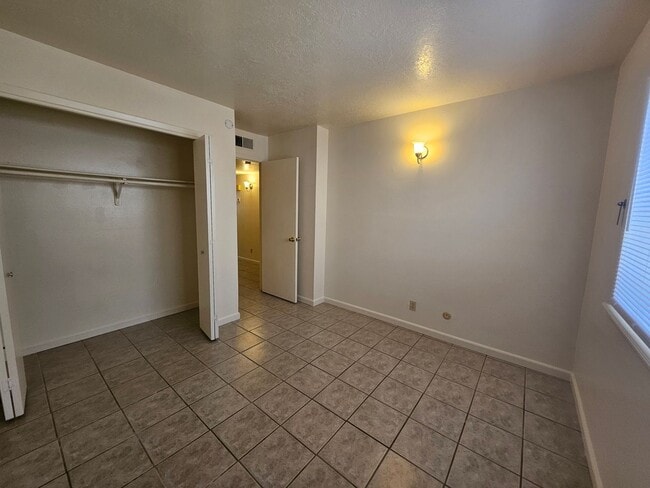 Photo - Louisiana Blvd SE-1125 Unit 1125-B