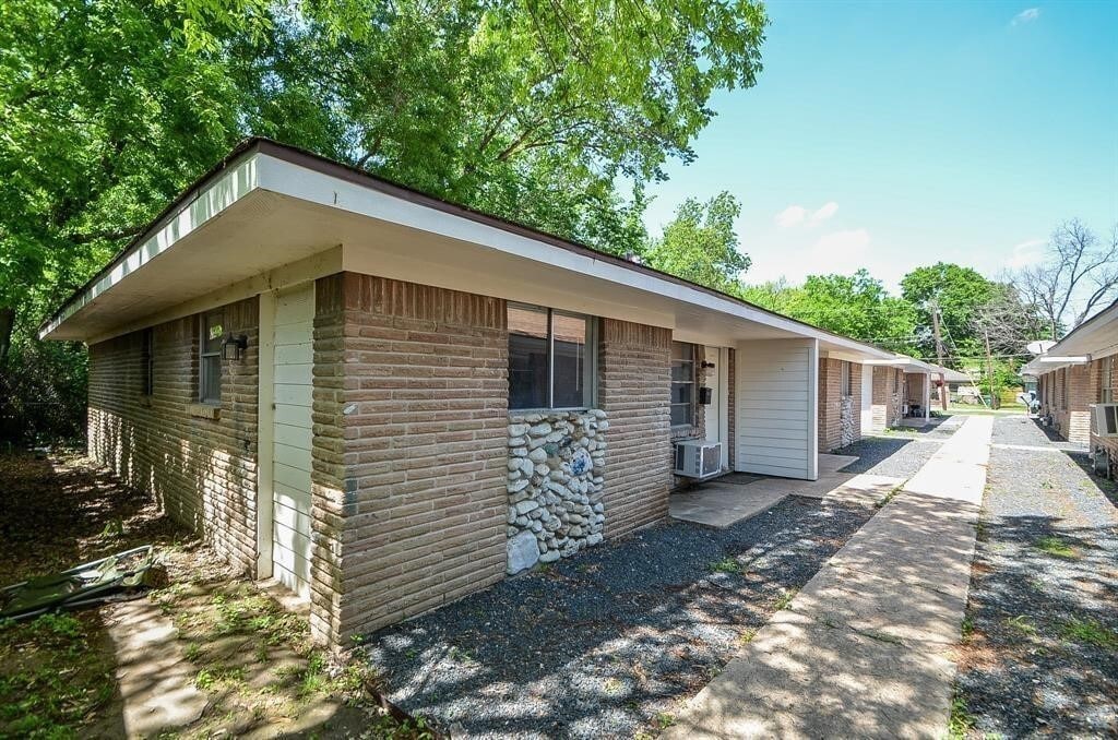 Photo - 7521 Bauman Rd