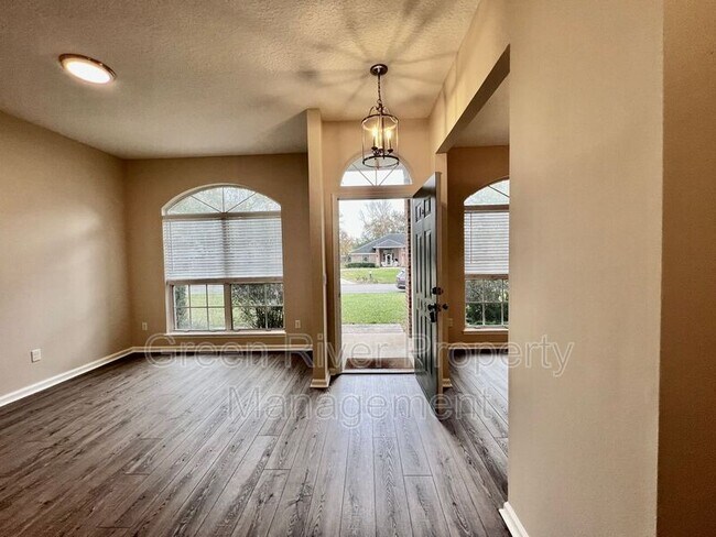 Photo - 1455 Silver Bell Ln