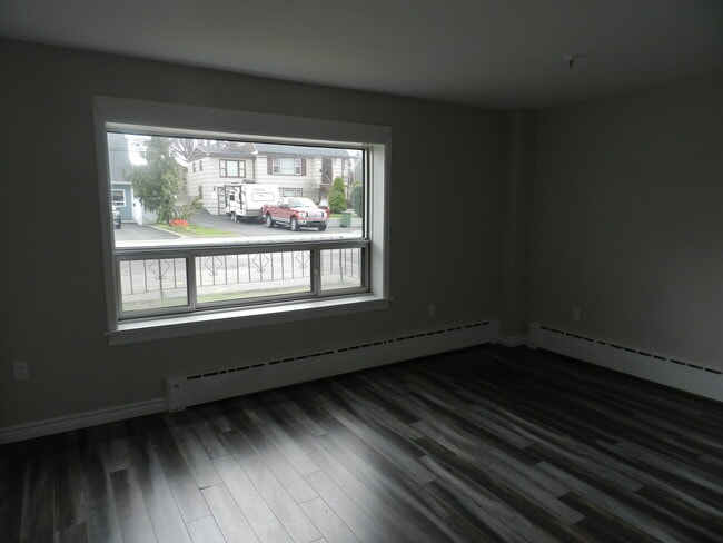 Photo - 49 Melrose Ave Unité 1