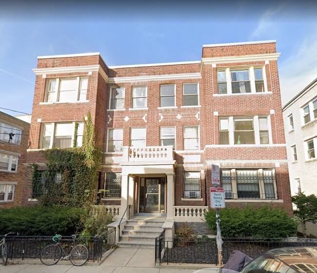 Photo - 240 Kelton St Unit 7