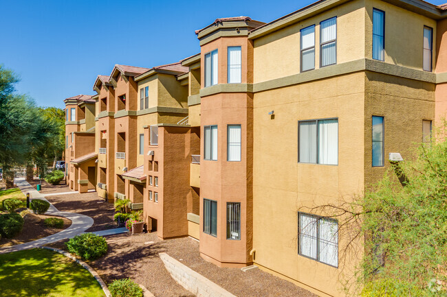 Building Photo - Cortland South Mountain Rental