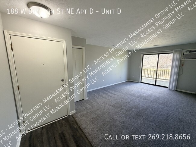 Photo - 188 W Division St NE