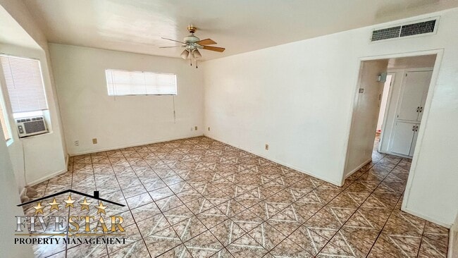 Photo - 4519 Gordon St