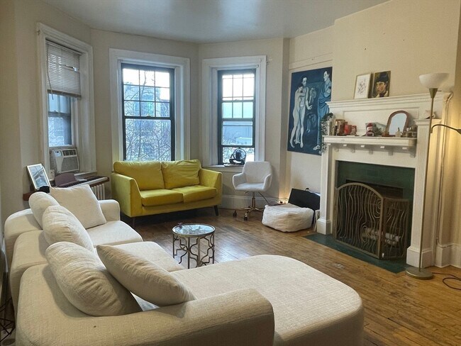 Photo - 1157 Commonwealth Ave Unit 4