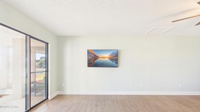 Photo - 301 Lullwater Dr Unit 295