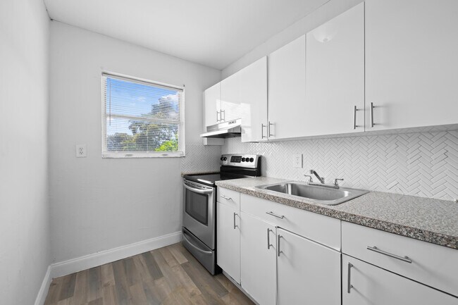 Photo - 1761 Ali Baba Ave Unit #5